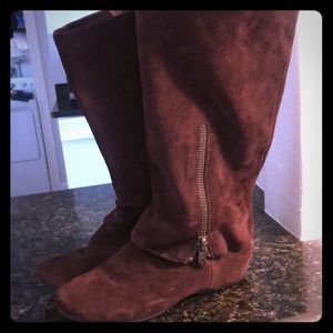Brown suede Steve Madden calf boots